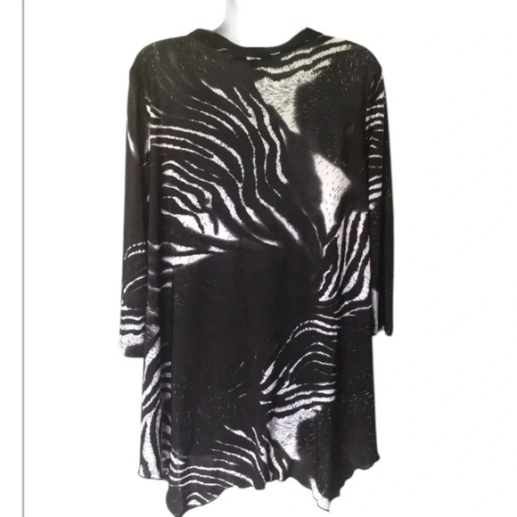 Lior Paris Allison tunic black white animal print 3/4 sleeve handkerchief S - Picture 3 of 9
